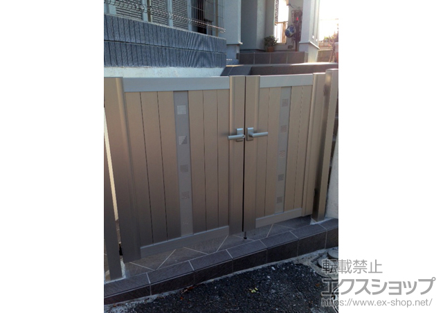 神奈川県横浜市のの門扉 エクスライン門扉17型 両開き親子 門柱使用 施工例