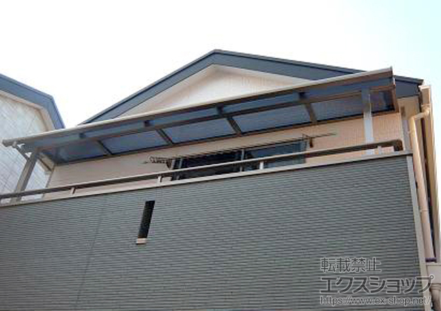 愛知県名古屋市のLIXIL リクシル（トステム）のバルコニー・ベランダ屋根 ライザーテラスII R型 屋根タイプ 単体 積雪〜20cm対応 施工例
