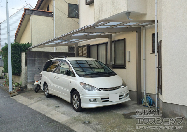 神奈川県鎌倉市のLIXIL リクシル（トステム）のカーポート レガーナポートシグマIII 延長 雨樋なし 積雪〜20cm対応 施工例