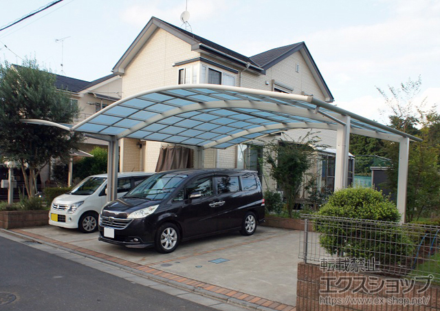 埼玉県川越市ののカーポート レイナツインポートグラン　積雪〜20cm対応＋屋根ふき補強部品（2セット） 施工例