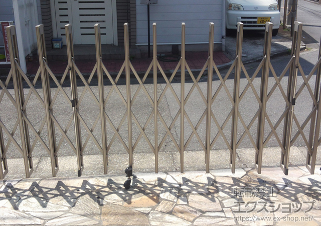 東京都杉並区ののカーゲート アルシャインII M型 Aタイプ ノンレール 片開き　350S 施工例