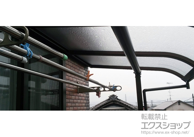愛媛県松山市ののバルコニー・ベランダ屋根 ヴェクターテラス R型 屋根タイプ 連棟 積雪〜20cm対応 施工例