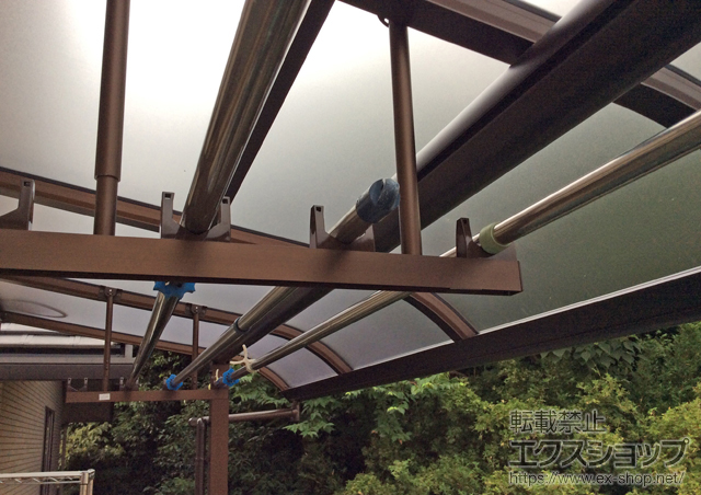 大阪府枚方市ののバルコニー・ベランダ屋根 ヴェクターテラス R型 屋根タイプ 単体 積雪〜20cm対応 施工例