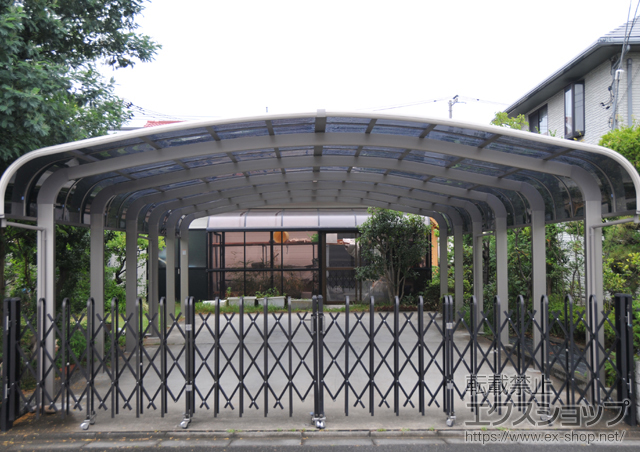 東京都八王子市のLIXIL リクシル（トステム）のカーポート テールポートシグマIII 1500 ワイド 縦連棟 積雪〜50cm対応 施工例