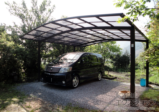 宮崎県都城市のLIXIL リクシル（トステム）のカーポート カーブポートシグマIII ワイド 積雪〜20cm対応 施工例