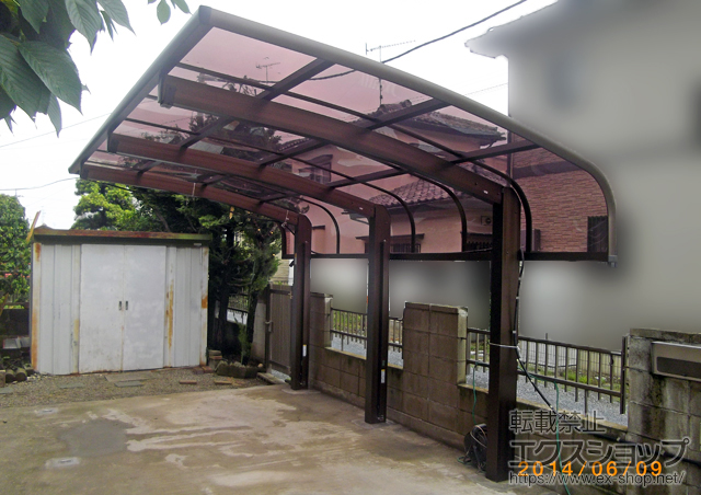 埼玉県深谷市ののカーポート レイナキャップポートグラン50　積雪〜50cm対応＋着脱式サポート柱　標準　3本入り 施工例