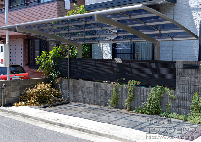 東京都練馬区のLIXIL リクシル（トステム）のカーポート カーブポートシグマIII 積雪〜20cm対応 施工例