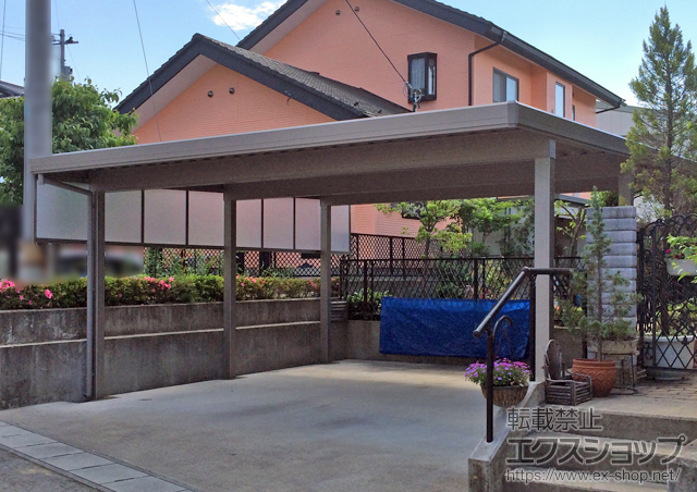 福島県二本松市のLIXIL リクシル（トステム）のカーポート テリオスポートIII 3000 2台用 角柱6本仕様 積雪〜100cm対応＋サイドパネル(ポリカーボネート) 台形タイプ1段 施工例