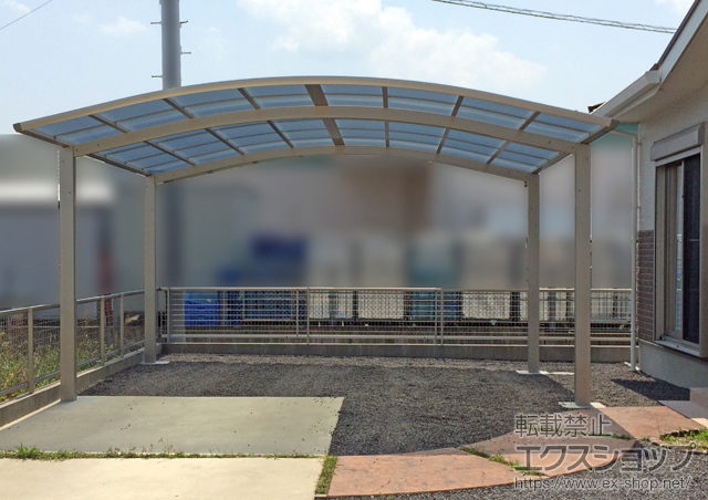 鹿児島県姶良市ののカーポート レイナツインポートグラン　積雪〜20cm対応+屋根ふき材補強部品(2セット) 施工例