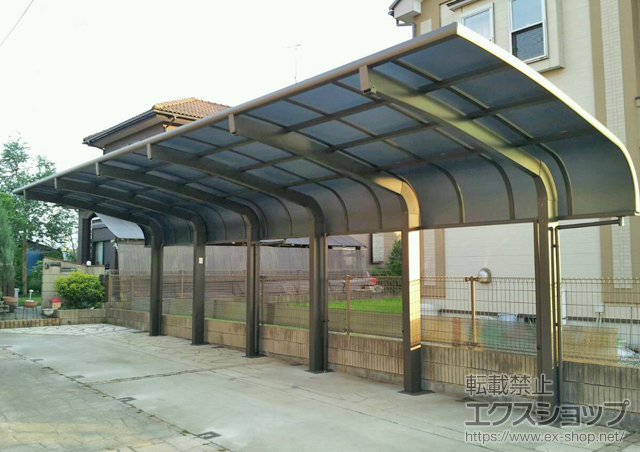 埼玉県日高市のLIXIL リクシル（トステム）のカーポート テールポートシグマIII 1500 縦連棟 積雪〜50cm対応＋着脱式サポート柱 1本入り 施工例