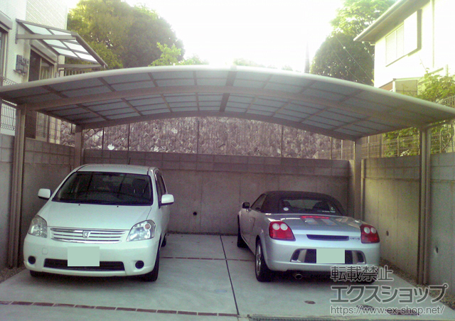 兵庫県神戸市のLIXIL リクシル（トステム）のカーポート カーブポートシグマIII ワイド 積雪〜20cm対応 施工例