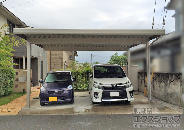 群馬県高崎市ののカーポート レオンポートneo 2台用 角柱4本 標準鼻隠し 積雪〜50cm対応 施工例