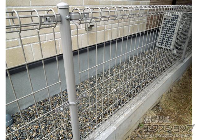 山形県長井市のLIXIL リクシル(新日軽)フェンス・柵施工例(セレビューフェンス R3型 2段柱[控え柱なし・60角]:45325641-1)