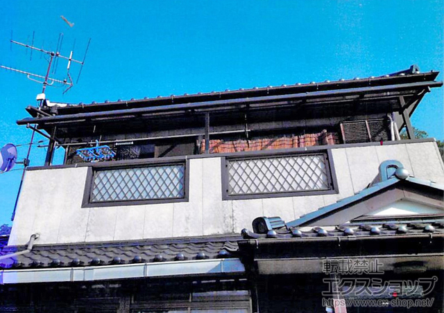 茨城県結城郡八千代町のLIXIL リクシル（トステム）のバルコニー・ベランダ屋根 ライザーテラスII R型 屋根タイプ 連棟 積雪〜20cm対応 施工例