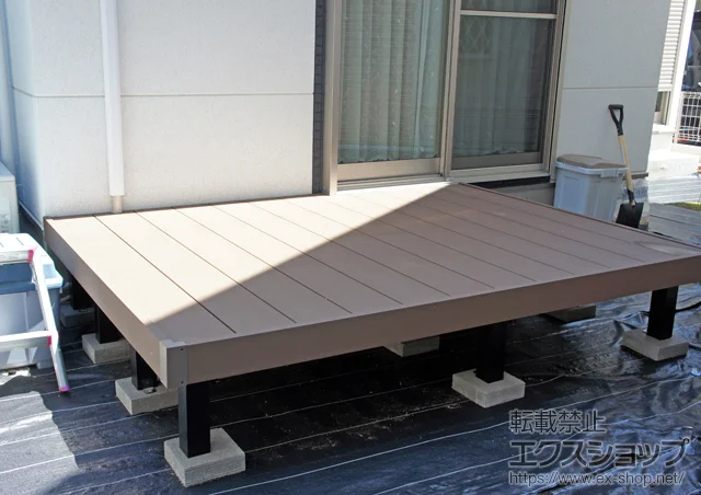 神奈川県横浜市のYKKAPのウッドデッキ リウッドデッキ 200 施工例