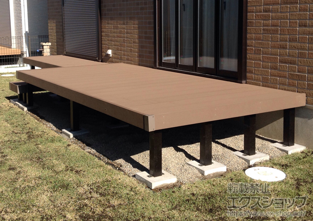 茨城県つくばみらい市ののウッドデッキ リウッドデッキ 200+独立式リウッドステップ2型 施工例