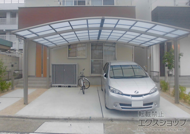 愛知県名古屋市のLIXIL リクシル（トステム）のカーポート カーブポートシグマIII ワイド 積雪〜20cm対応 施工例