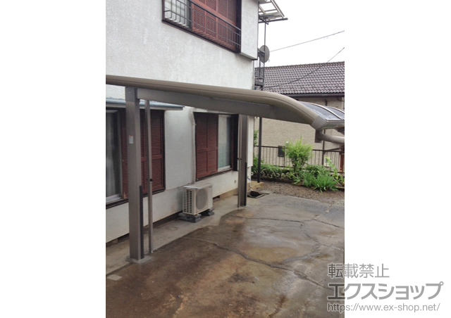神奈川県川崎市のLIXIL リクシル（トステム）のカーポート レガーナポートシグマIII 耐風圧強度仕様 ※樋あり 積雪〜30cm対応+柱ガード 施工例