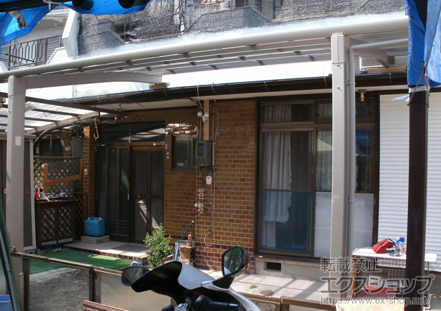 愛知県春日井市のLIXIL リクシル（トステム）のカーポート カーブポートシグマIII 積雪〜20cm対応 施工例