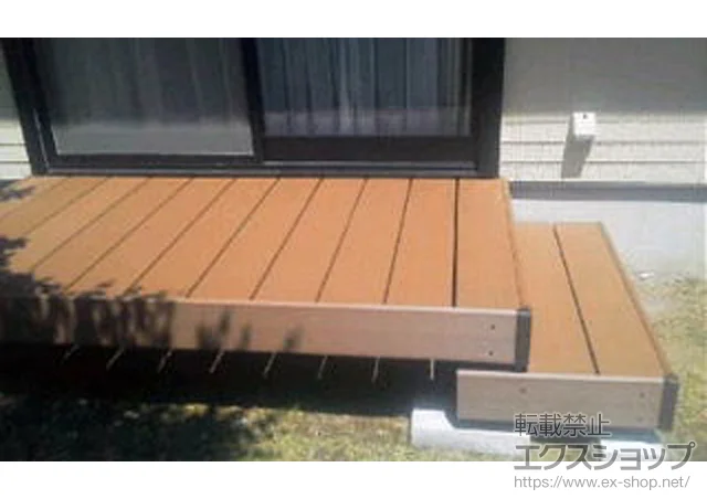 神奈川県川崎市の三協アルミのウッドデッキ ひとと木+ステップデッキ1段 3尺 施工例