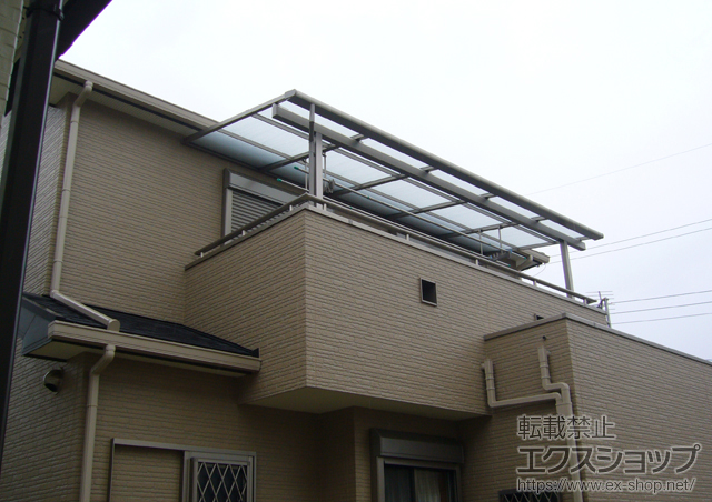 大阪府堺市のLIXIL リクシル（トステム）のバルコニー・ベランダ屋根 ライザーテラスII F型 屋根タイプ 単体 積雪〜20cm対応 施工例