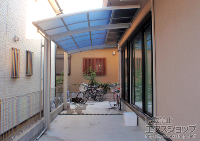 東京都練馬区ののカーポート レイナポートグラン　積雪〜20cm対応+着脱式サポート 標準・ハイルーフ兼用 2本入り 施工例