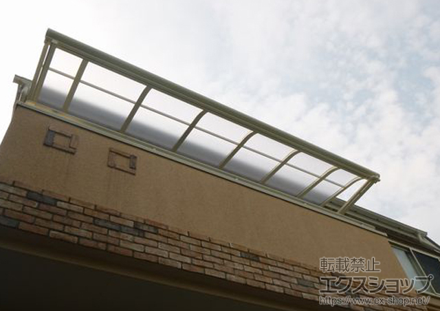 東京都町田市のLIXIL リクシル（トステム）のバルコニー・ベランダ屋根 パワーアルファ RB型 ルーフタイプ 単体 積雪〜30cm対応 施工例