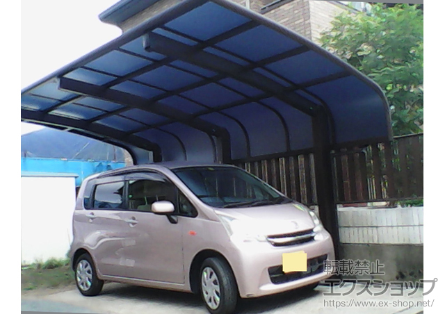 山梨県甲州市ののカーポート レイナキャップポートグラン50　積雪〜50cm対応＋着脱式サポート 標準・ハイルーフ兼用 施工例