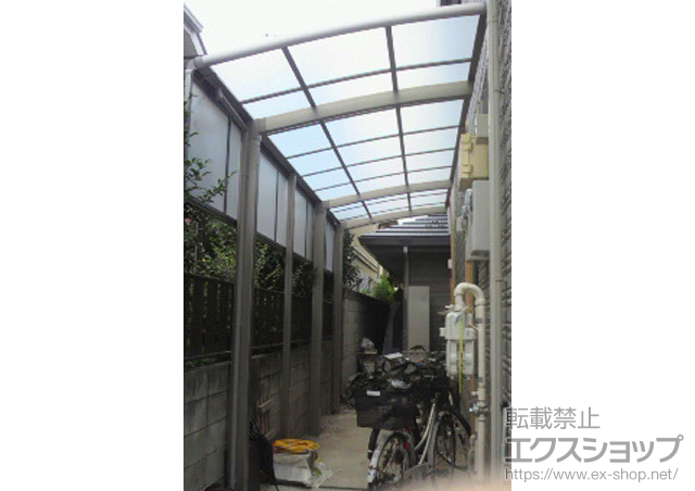 東京都中野区のLIXIL リクシル（トステム）のサイクルポート・駐輪場 カーブポートシグマIII ミニ 延長　積雪〜20?対応+サイドパネル 施工例