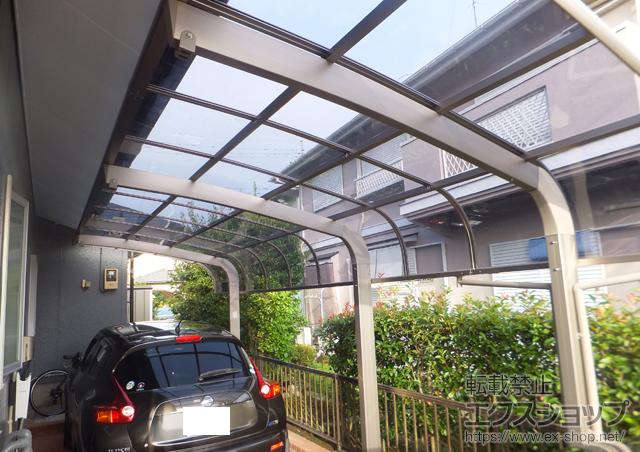 埼玉県比企郡川島町のLIXIL リクシル（トステム）のカーポート テールポートシグマIII 延長 積雪〜20cm対応＋着脱式サポート柱 1本入り 施工例