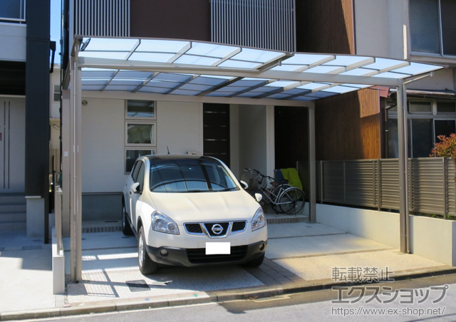 愛知県名古屋市のLIXIL リクシル（トステム）のカーポート エックスルーフ ワイド 積雪〜20cm対応 施工例