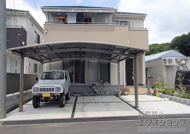 東京都八王子市のLIXIL リクシル（トステム）のカーポート カーブポートシグマIII ワイド 積雪〜20cm対応 施工例