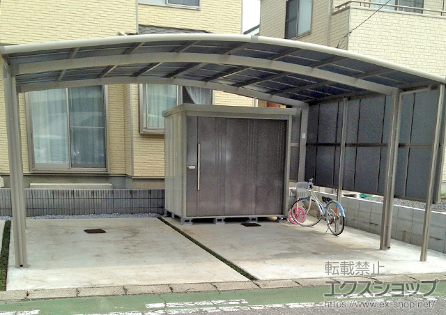 栃木県塩谷郡高根沢町のLIXIL リクシル（トステム）のカーポート カーブポートシグマIII ワイド 積雪〜20cm対応 施工例