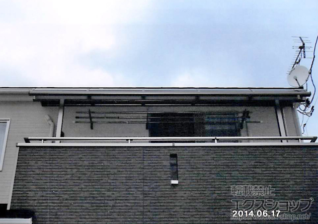 福島県須賀川市のLIXIL リクシル（トステム）のバルコニー・ベランダ屋根 ライザーテラスII R型 1500 屋根タイプ 単体 積雪〜50cm対応 施工例