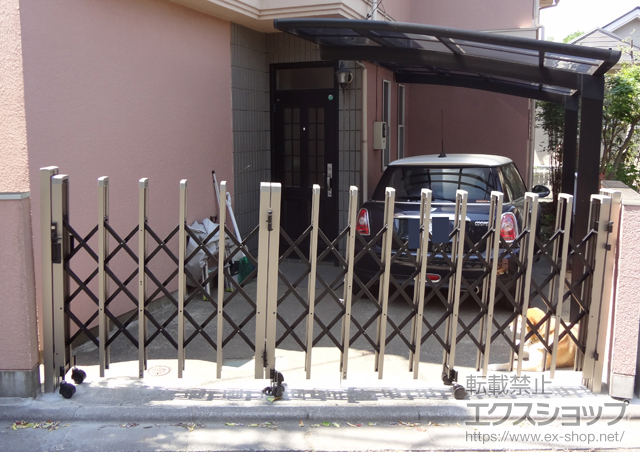 東京都日野市ののカーゲート トリップゲート RC型 ノンレール 片開き親子 33DO(12S+21T) 施工例