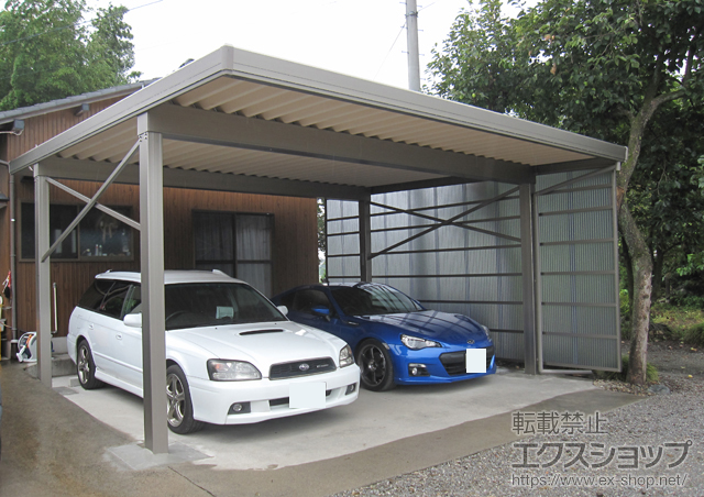 埼玉県深谷市のLIXIL リクシル（トステム）のカーポート テリオスポートIII 2台用 角柱4本 積雪〜100cm対応＋サイドパネル 波板1面囲い＋吊り下げ式物干し ワイド 2本入 施工例
