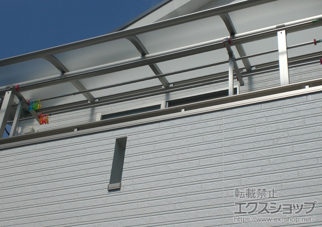 大阪府寝屋川市ののバルコニー・ベランダ屋根 プレシオステラス R型 屋根タイプ 単体 積雪〜20cm対応 施工例