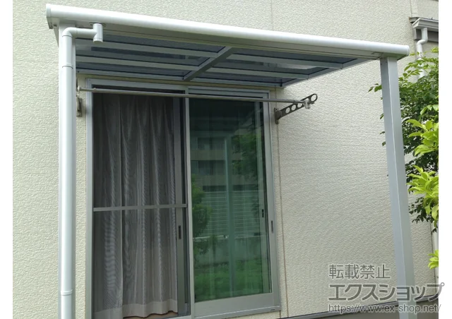 群馬県前橋市のLIXIL リクシル（トステム）のテラス屋根 ライザーテラスII F型 テラスタイプ 単体 積雪～20cm対応 施工例