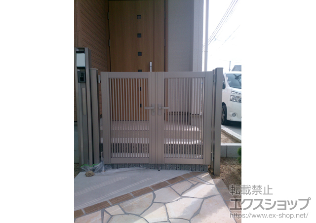 兵庫県神戸市のの門扉 プリレオ R2型 両開き　柱使用 施工例