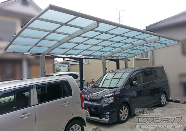 奈良県大和郡山市ののカーポート レイナポートグラン 延長　積雪〜20cm対応＋水平式物干し（カーポート柱用） 2本入り 2セット 施工例