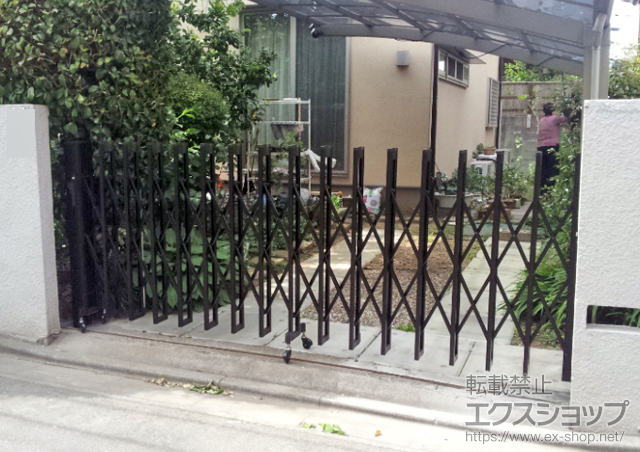 埼玉県ふじみ野市ののカーゲート アルシャインII M型 Aタイプ ノンレール 片開き 350S 施工例