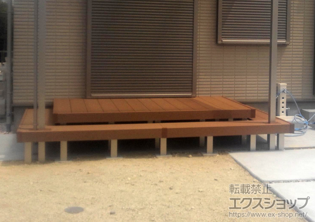 愛知県長久手市ののウッドデッキ リウッドデッキ 200＋段床 1段（両側面・正面タイプ） 施工例