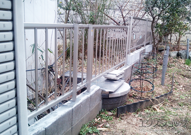 神奈川県横浜市ののフェンス・柵 レスティナフェンス21型 自由柱 施工例