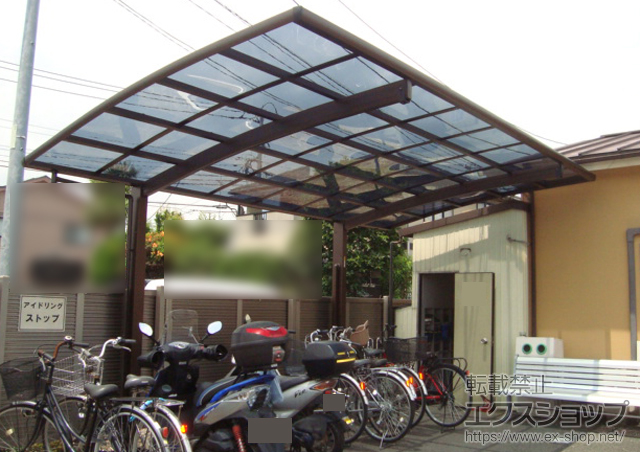 東京都東村山市ののカーポート レイナポートグラン　積雪〜20cm対応＋着脱式サポート(2本入り)＋屋根ふき材補強部品 施工例