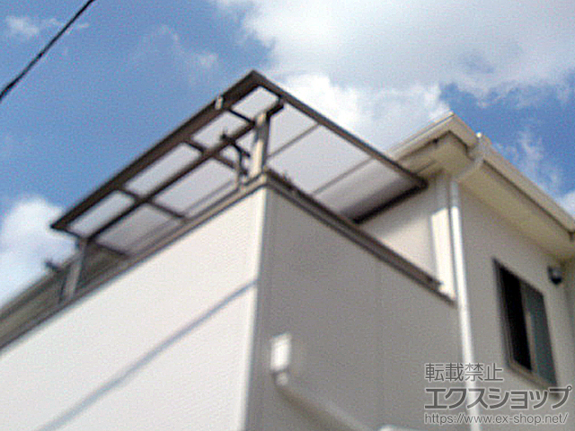 東京都国分寺市のLIXIL リクシル（トステム）のバルコニー・ベランダ屋根 パワーアルファ F型 屋根タイプ 単体 積雪〜30cm対応 施工例
