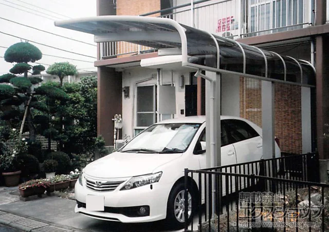 ��ʌ������s��YKKAP�̃J�[�|�[�g ���C�i�L���b�v�|�[�g�O����50�@�ϐ�`50cm�Ή� �{�H��