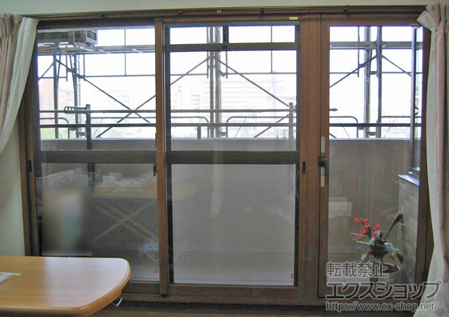 大阪府大阪市のの二重窓（内窓） インプラス(ダストバリア) 引き違い窓2枚建て+テラスドア(左吊元) 施工例