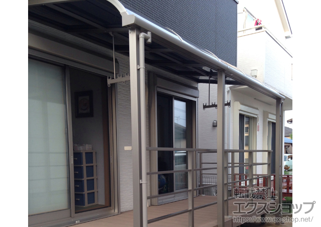 福岡県北九州市のLIXIL リクシル（トステム）のテラス屋根 ライザーテラスII R型 テラスタイプ 単体 積雪〜20cm対応 施工例