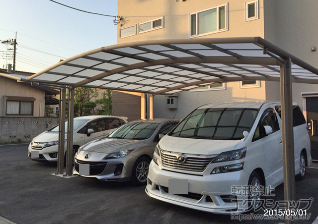 栃木県小山市のLIXIL リクシル（トステム）のカーポート カーブポートシグマIII ワイド 積雪〜20cm対応 施工例