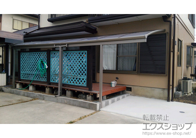 山梨県中央市のLIXIL リクシル（トステム）のテラス屋根 パワーアルファ L型 テラスタイプ 連棟 積雪〜30cm対応 施工例
